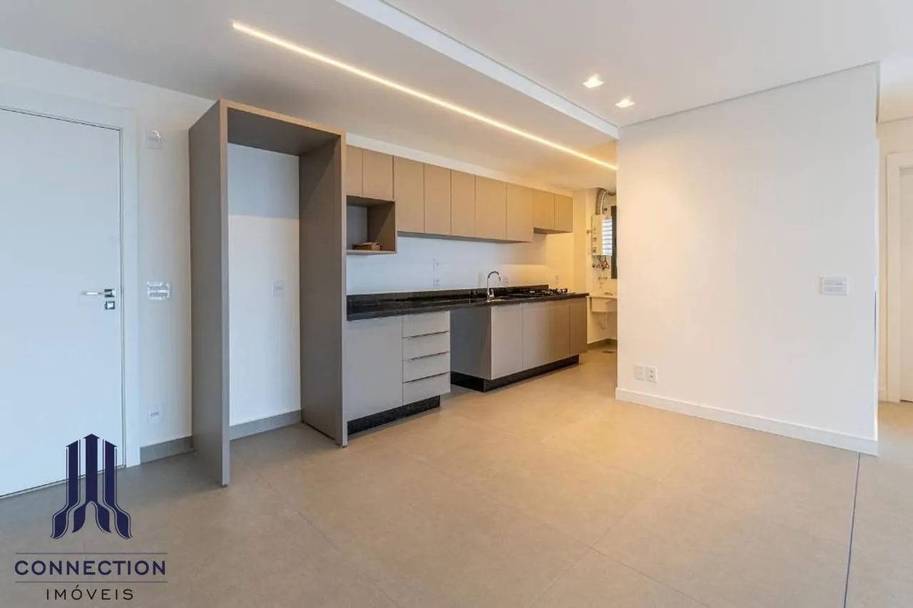 3-bedroom apartment with a grill on the balcony — photo 38