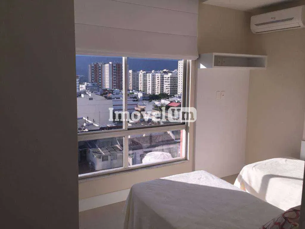 Apartment with 3 bedrooms and built-in wardrobes — photo 10