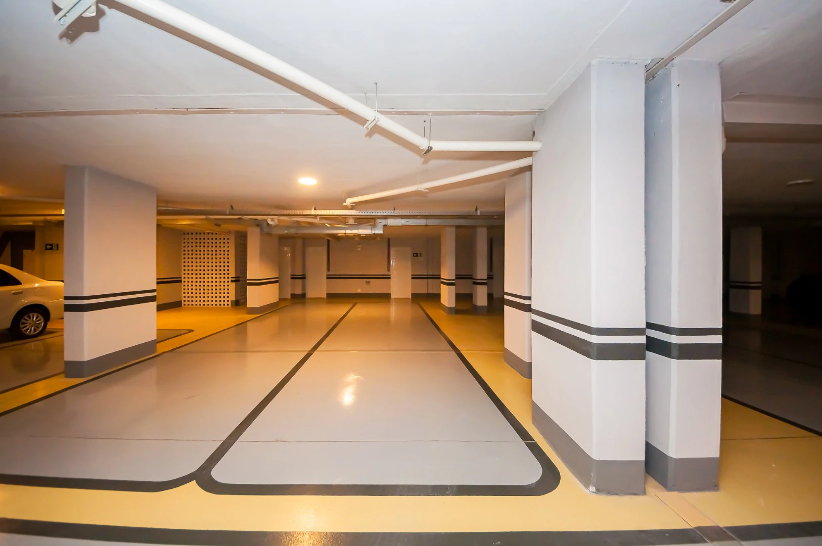 Apartamento com varanda envidraçada, Campo Comprido — photo 19