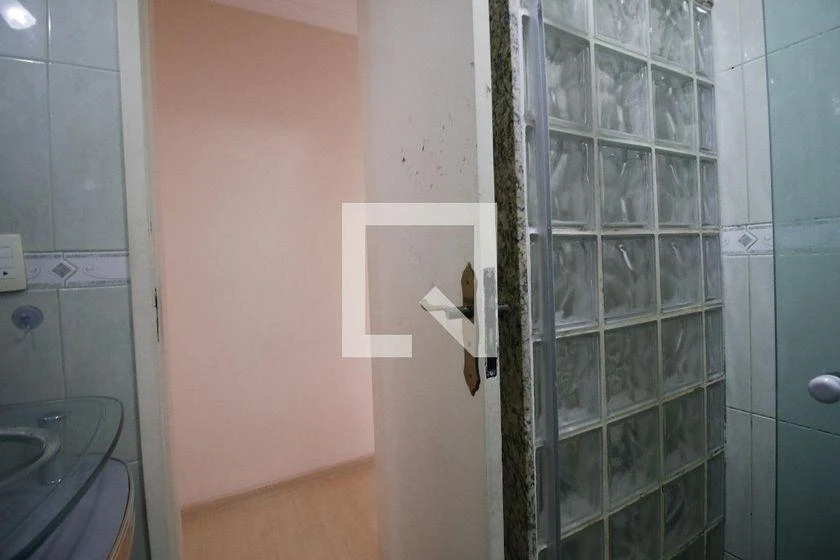 Квартира з 2 спальнями, у будинку є басейн — photo 27