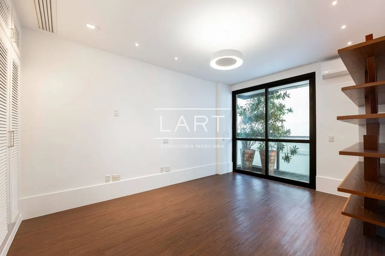 Apartamento de 3 dormitórios com home office e 310 m² — photo 6