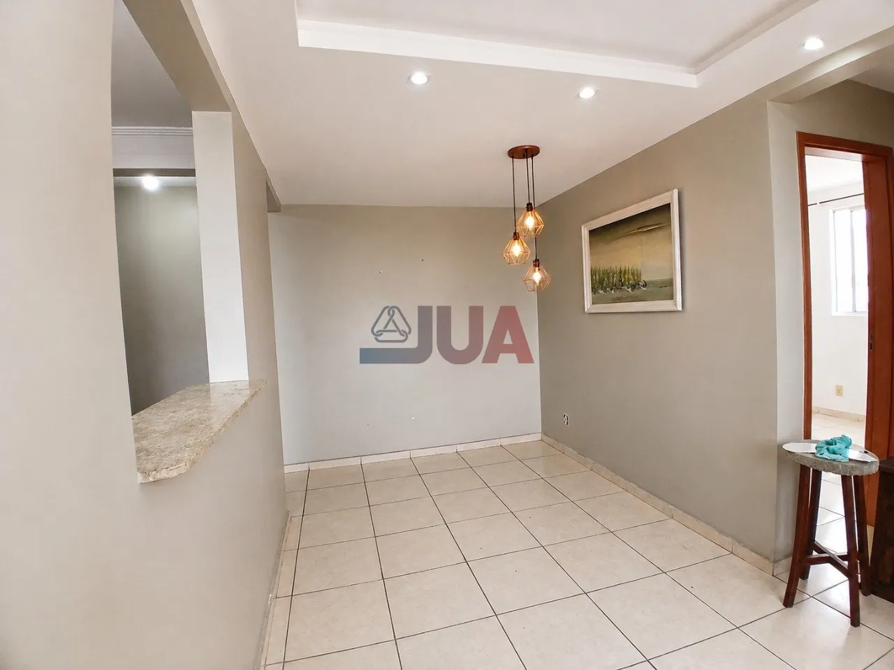 Furnished 2-bedroom apartment with 2 parking spaces