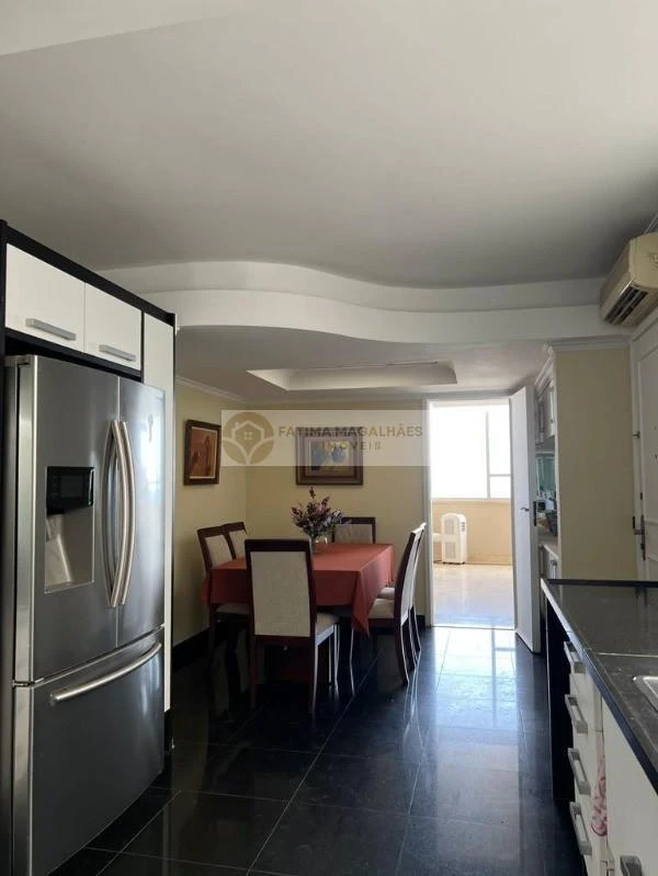 Furnished apartment with 4 bedrooms, 2 en-suites and 260 m² — photo 2