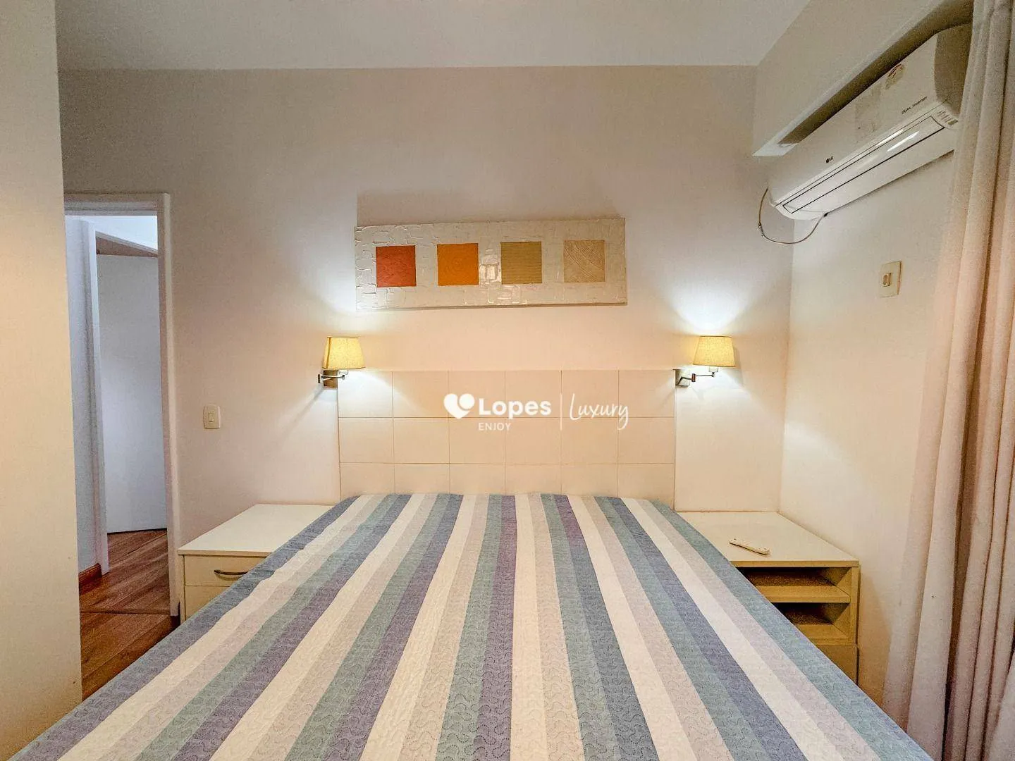 100 m² apartment with 3 bedrooms and a balcony — photo 46