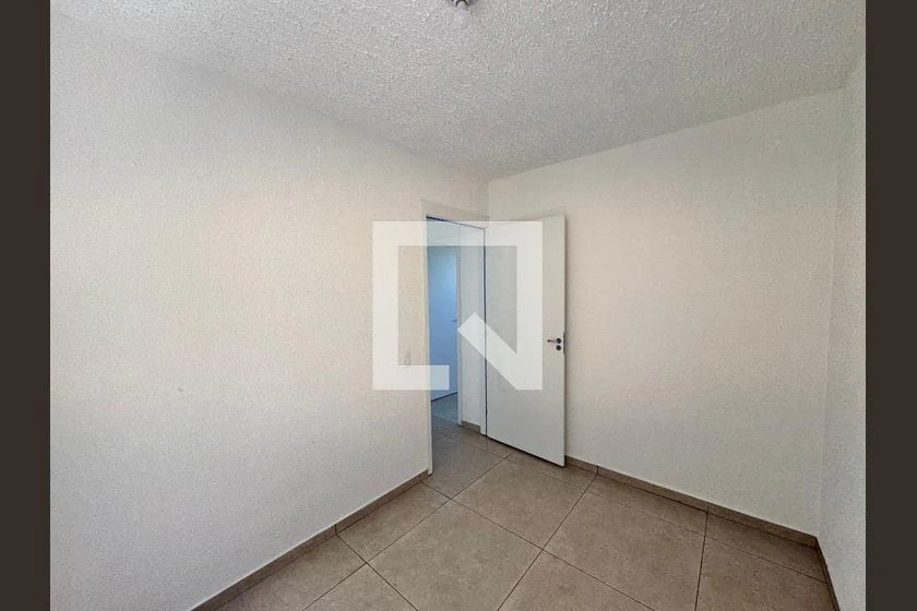 2-bedroom apartment with a glass shower enclosure — photo 24