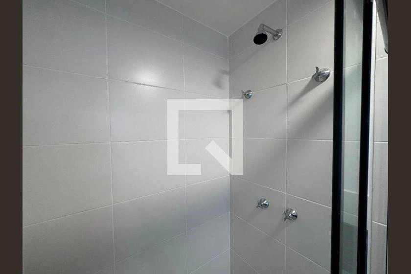 98 m² apartment with 3 bedrooms and a glassed-in balcony — photo 20