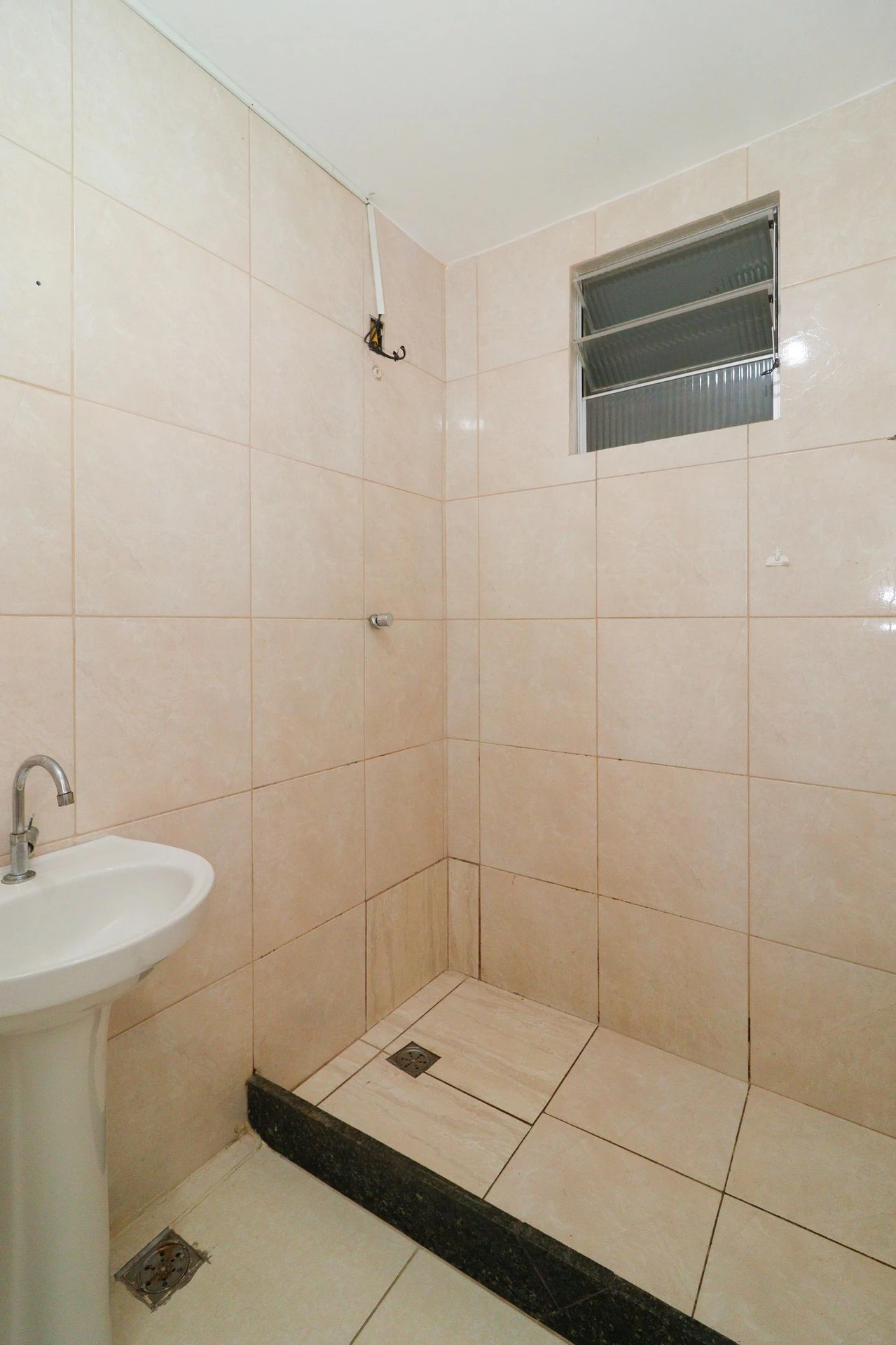 2-bedroom rental apartment with 1 bathroom and balcony — photo 30