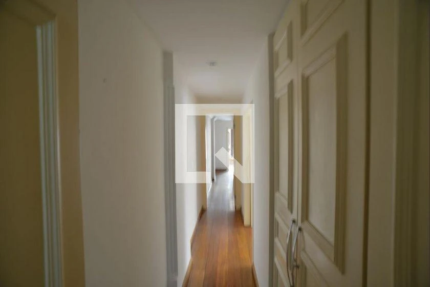 Apartamento de 4 quartos com 215 m² e varanda envidraçada — photo 25