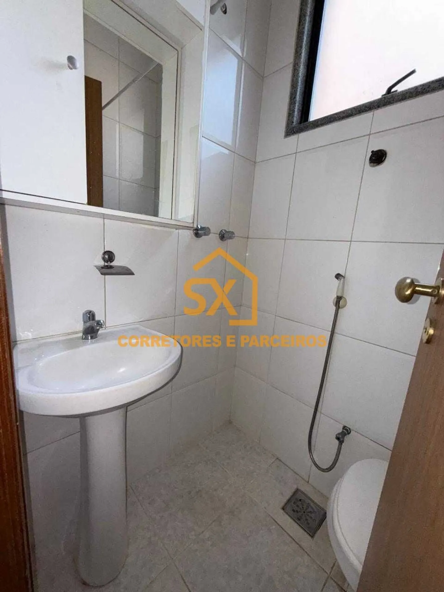 Apartment with 4 en-suite bedrooms and 210 m² gas kitchen — photo 13