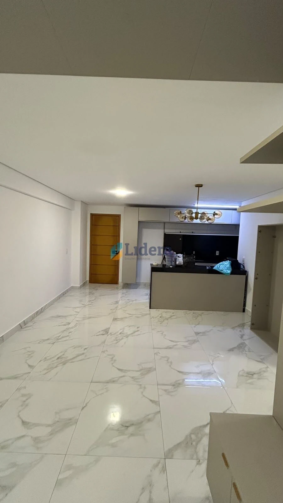 3-bedroom apartment in a building with a gym — photo 7