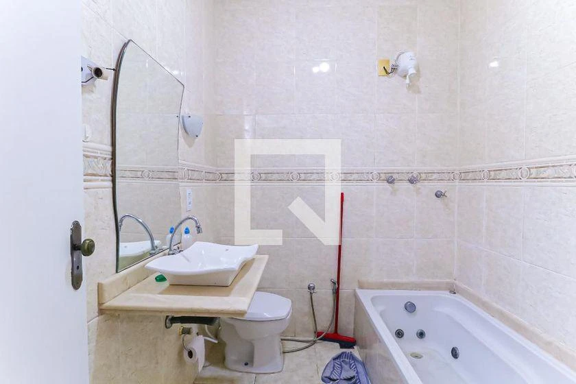 49 m² house with a washing machine and a bathtub — photo 13