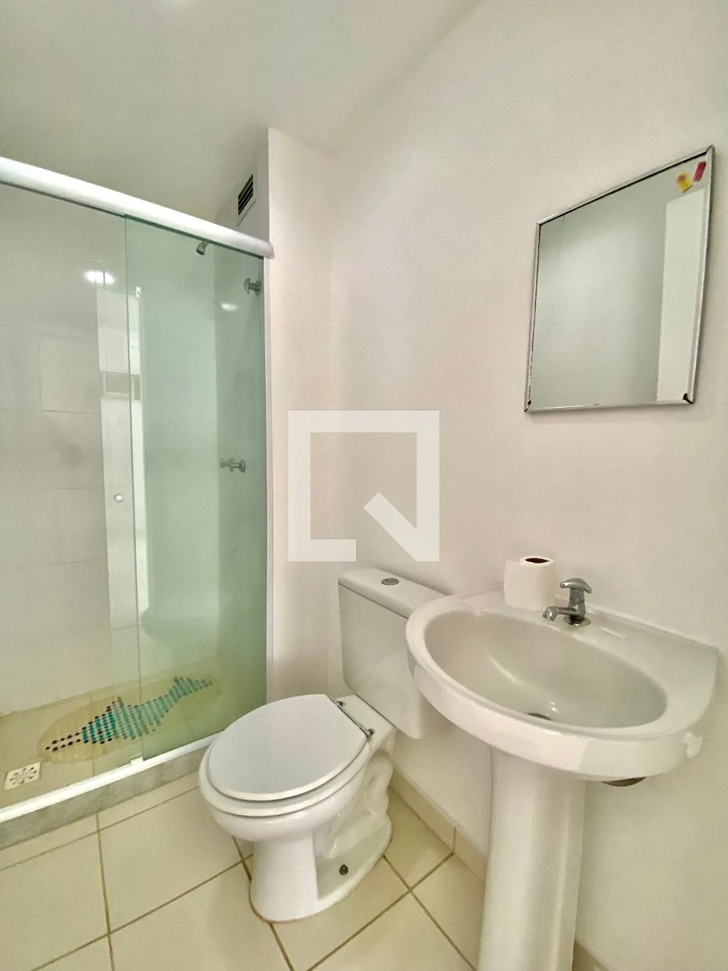 Apartamento de 2 quartos em condomínio com piscina — photo 4