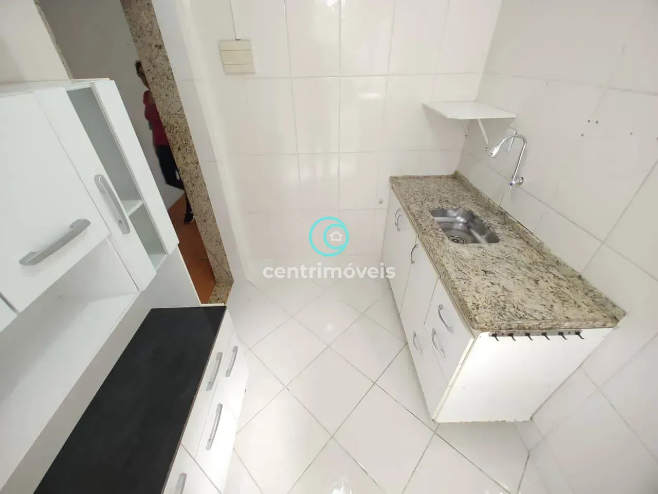 Wood or laminate floors in a 2-bedroom apartment, 50 m² — photo 29