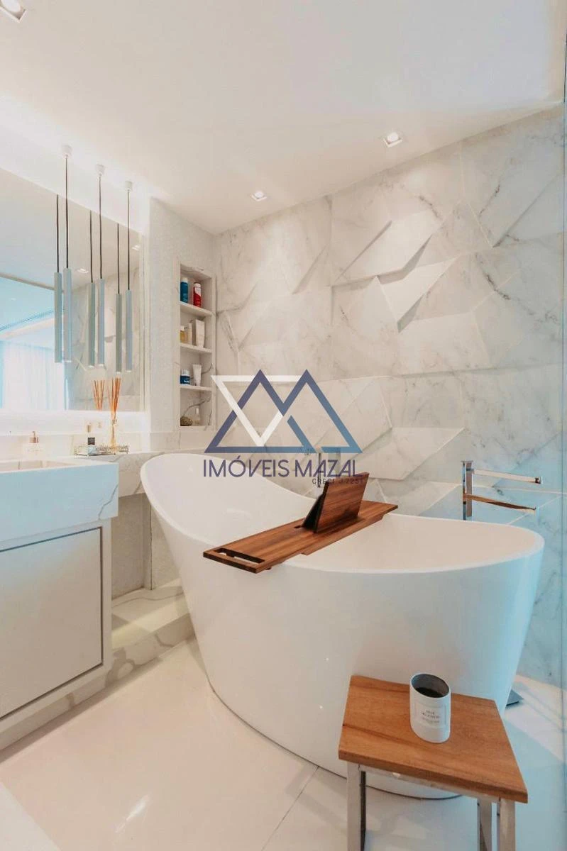 Ванна та 1 спальня: квартира 200 м² — photo 36