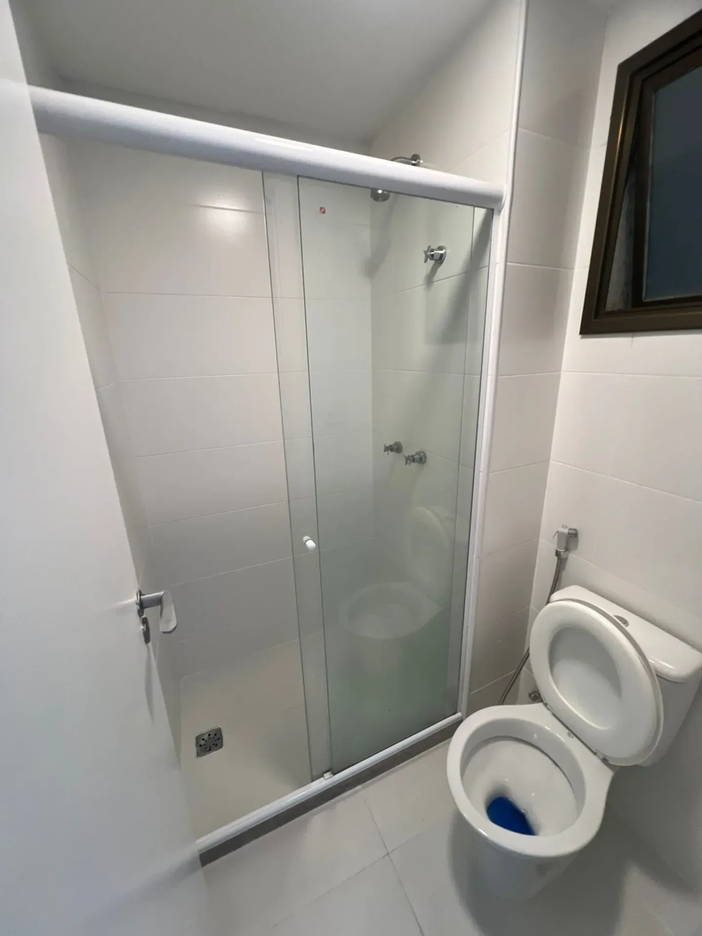 One-bedroom apartment in a building with a sauna — photo 12