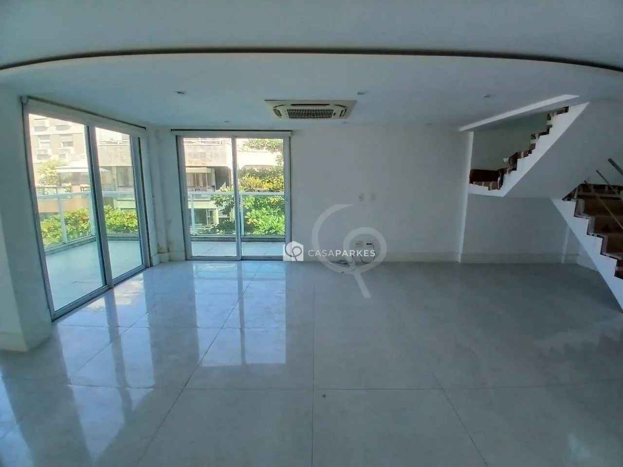 Penthouse with 3 bedrooms and 4 bathrooms — photo 4