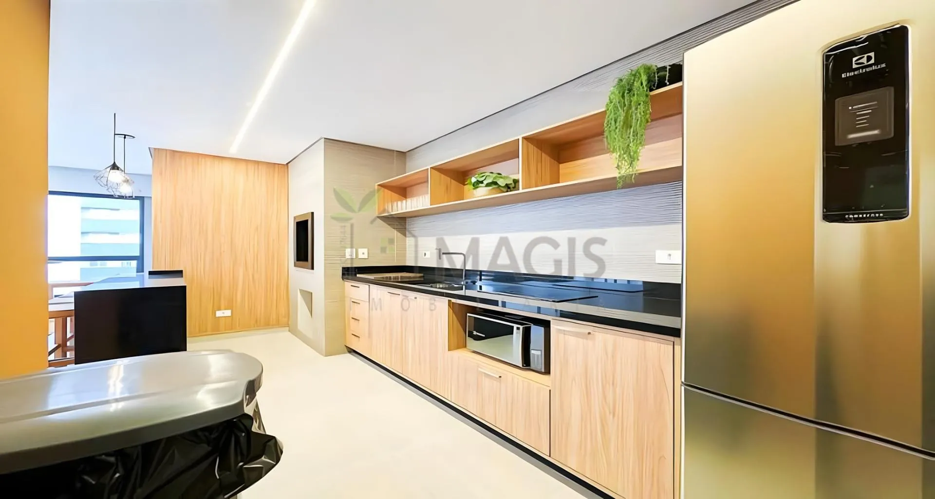Balcony with a grill in a one-bedroom apartment, 30 m² — photo 14
