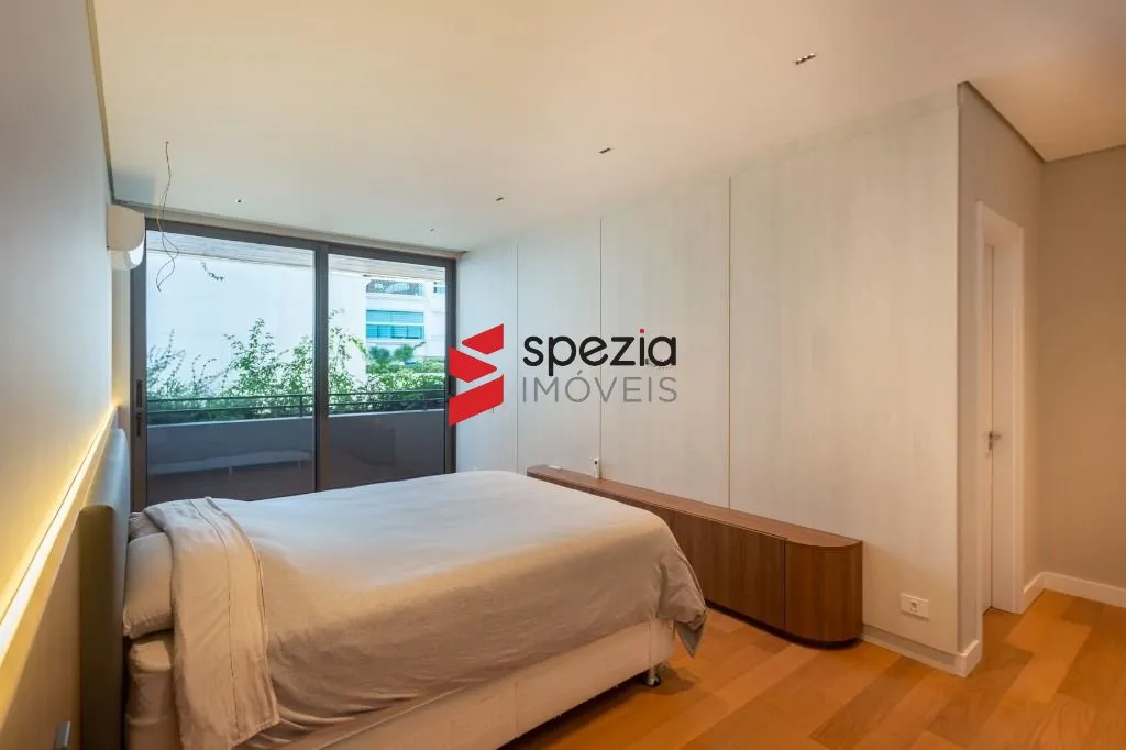 3-bedroom apartment with a grill on the balcony in Curitiba — photo 4