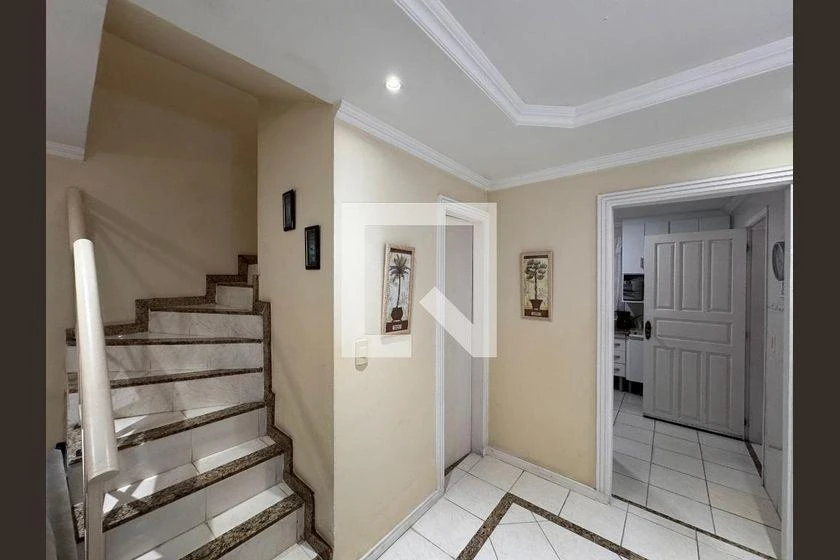 3-bedroom house with a mountain view in Rio de Janeiro — photo 31