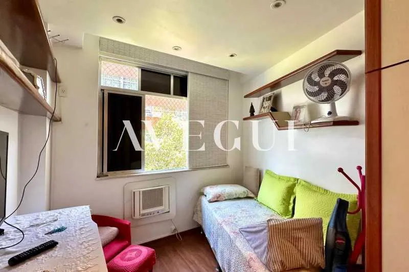 Residential apartment with 2 bedrooms and a closed kitchen — photo 10