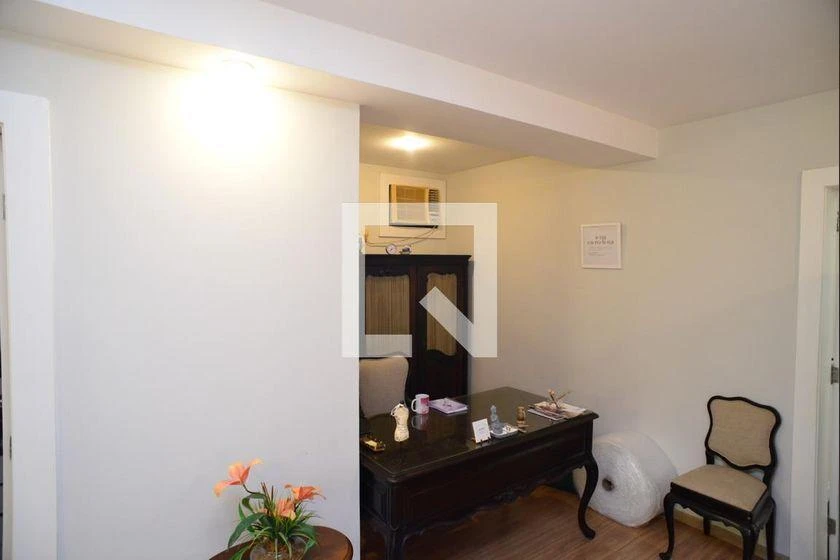 House in a gated community with 5 bedrooms and mountain view — photo 41