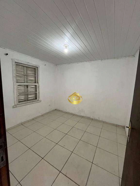 Rental house with 2 bedrooms and a closed kitchen — photo 4