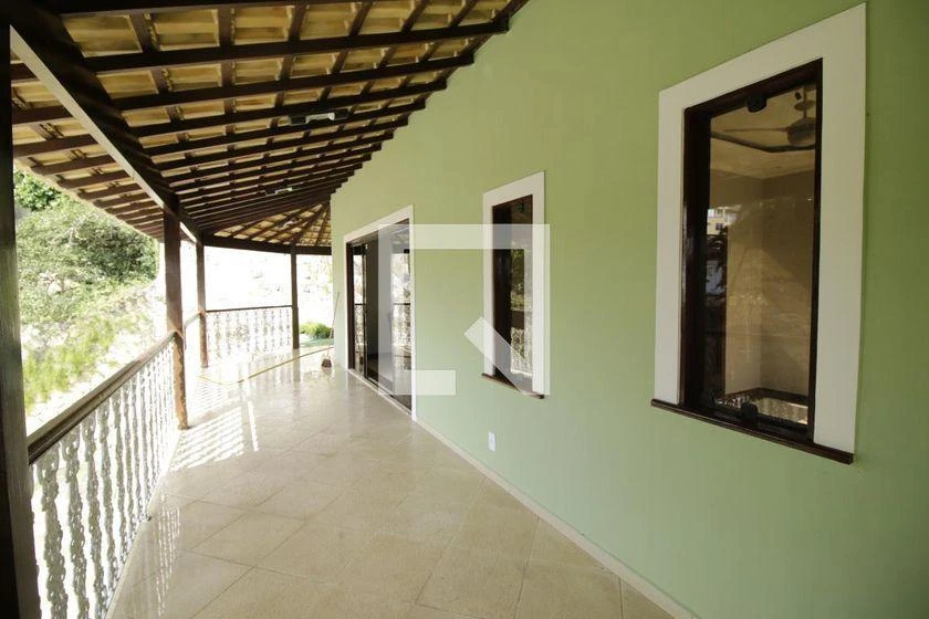 Casa de 700 m² com 3 quartos e 4 banheiros — photo 10