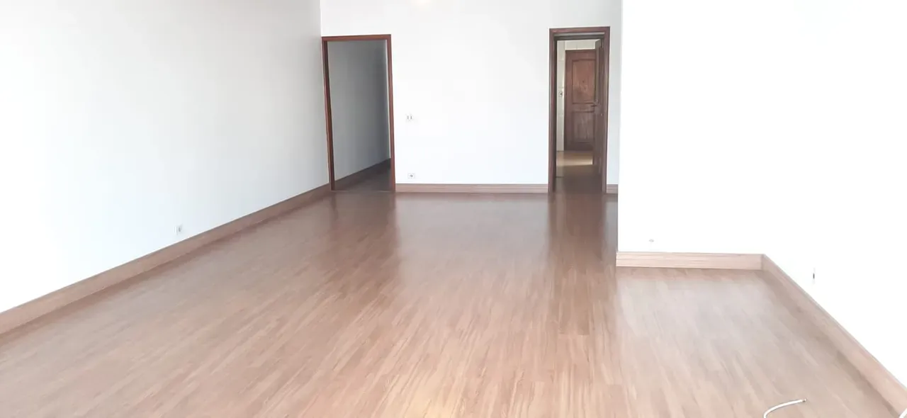 3-bedroom apartment with a home office — photo 12