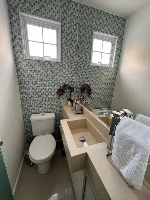 Furnished 260 m² house with 4 bedrooms and 6 bathrooms — photo 8