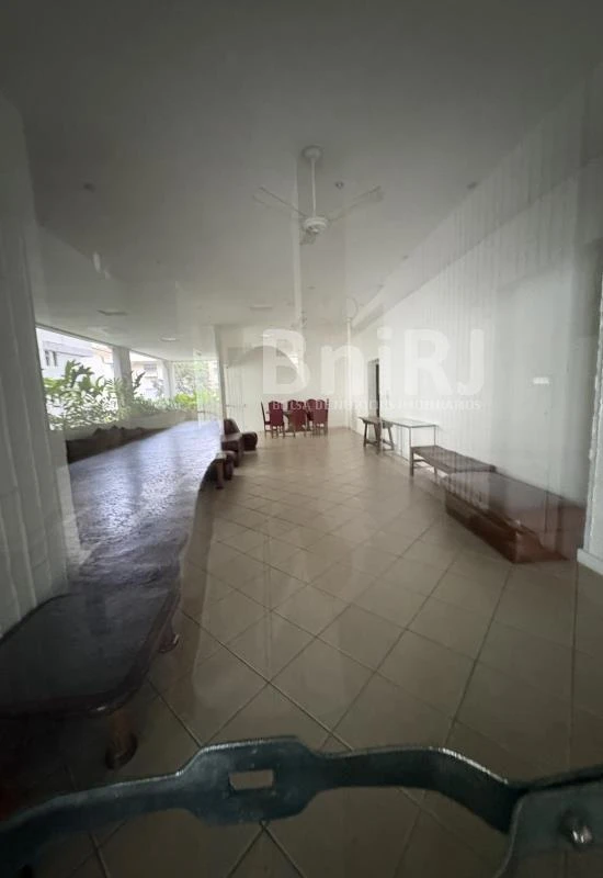 Furnished apartment, 121 m², with a glass-enclosed balcony — photo 21