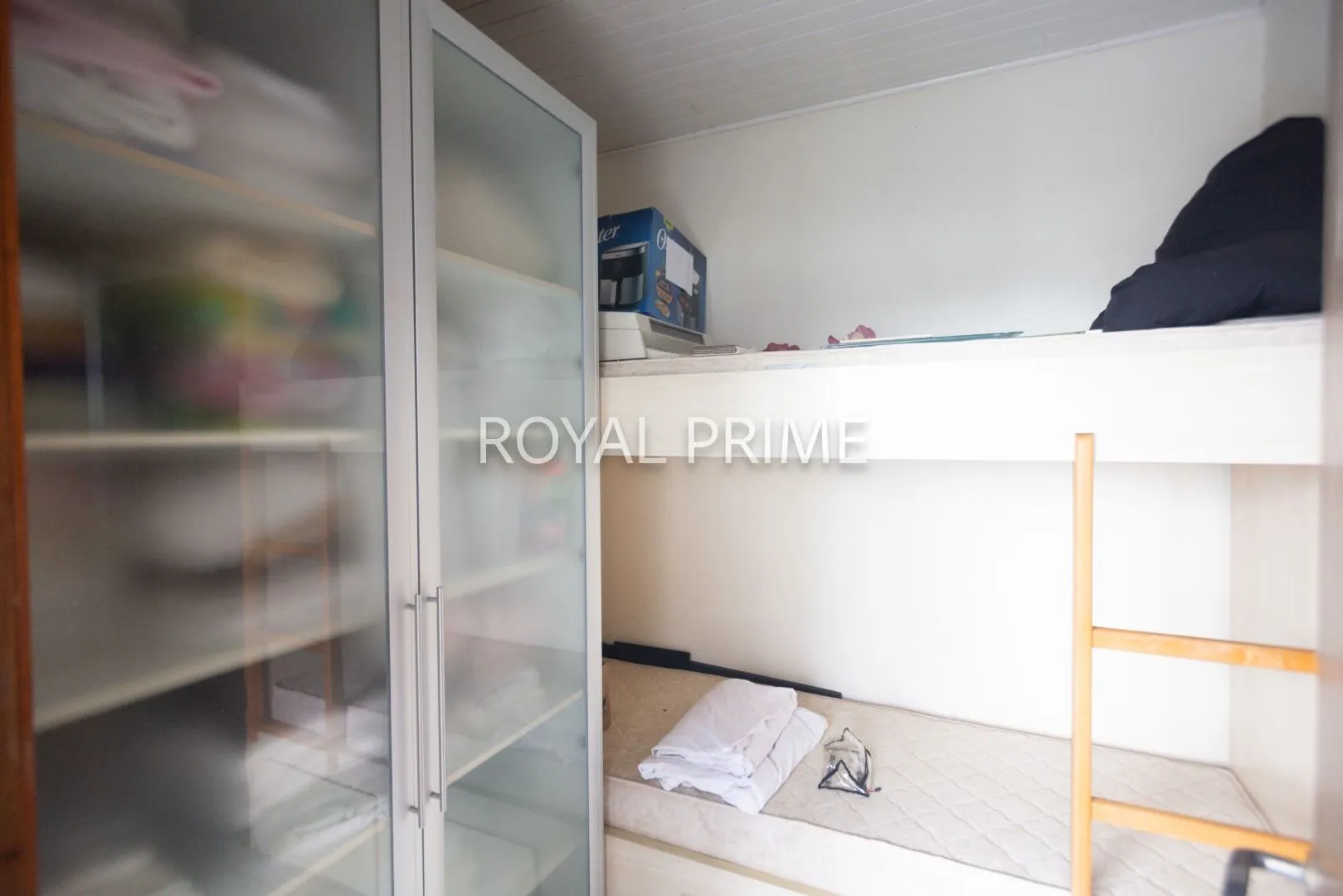 Furnished house in a gated community with 4 bedrooms and 5 baths — photo 30
