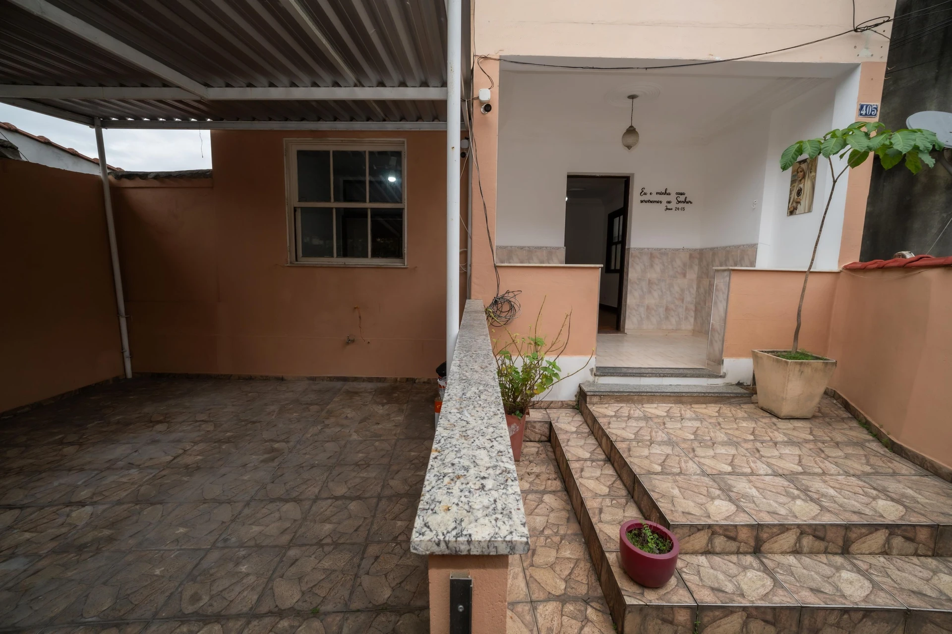 Garden in a 3-bedroom house, 200 m²