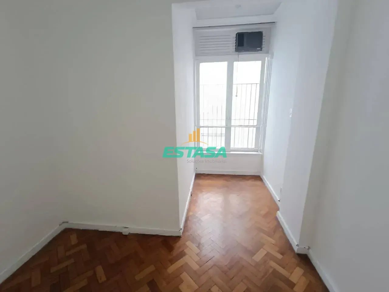 Дерев'яна підлога або ламінат та 2 спальні: квартира 75 м² — photo 16