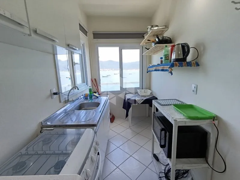 Furnished 1-bedroom apartment with 32 m² and 1 bathroom — photo 11
