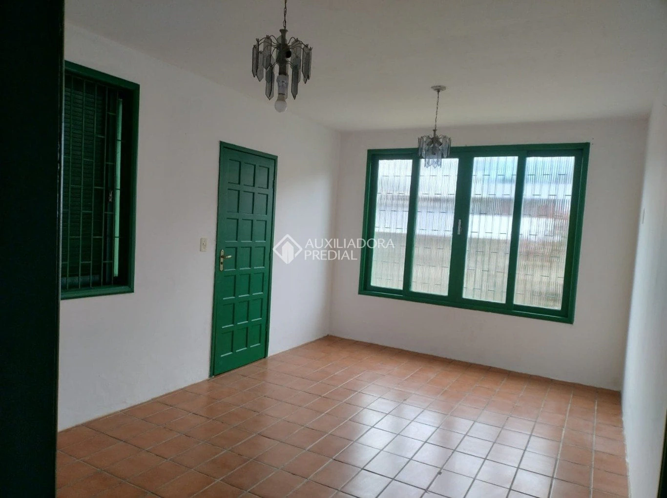 3-bedroom house with a mountain view in Florianópolis