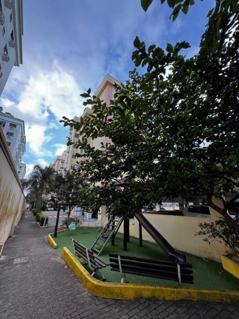 95 m² apartment with 2 bedrooms and a suite — photo 15