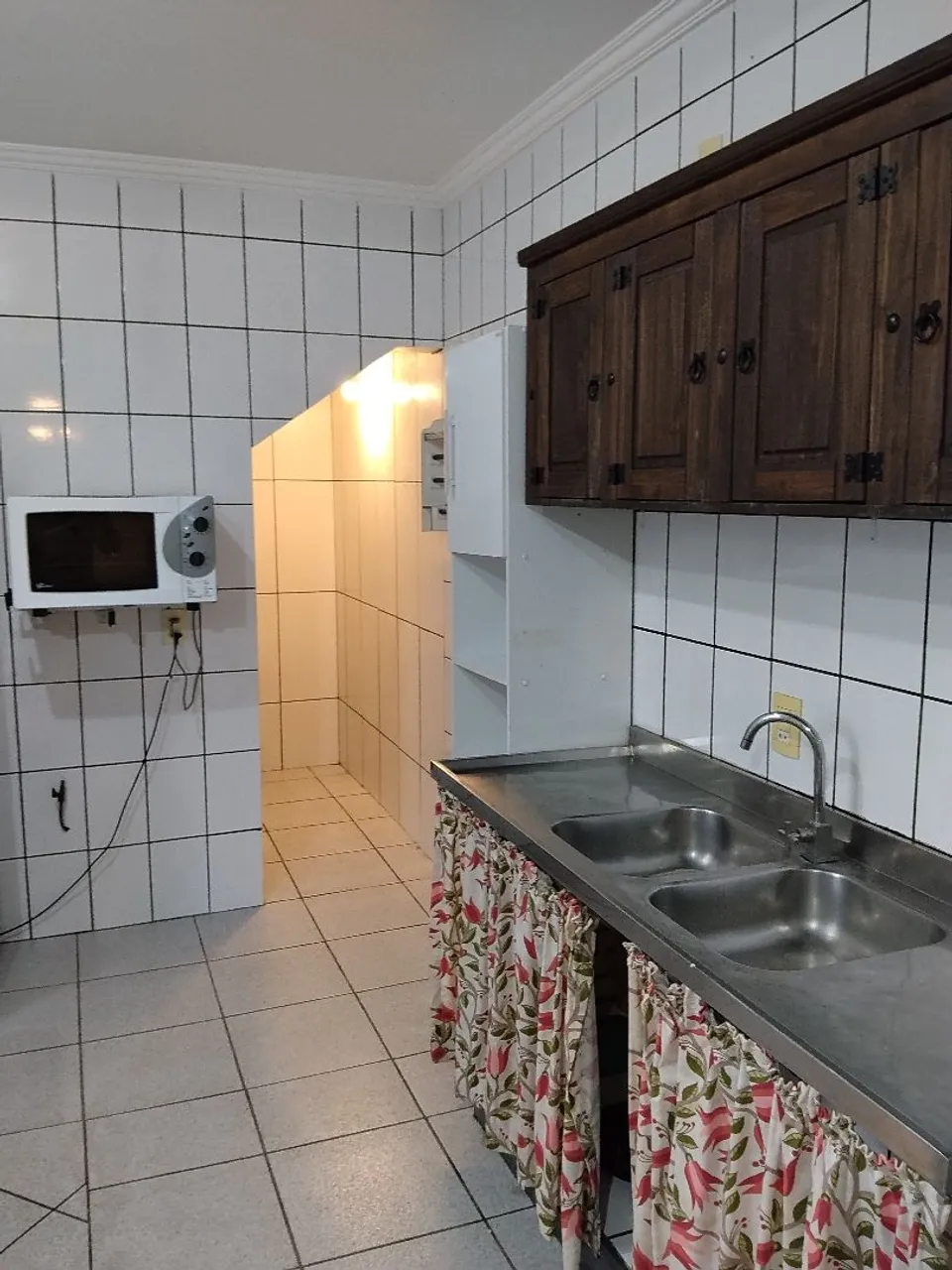 Apartamento térreo com 1 quarto, 1 vaga e sala