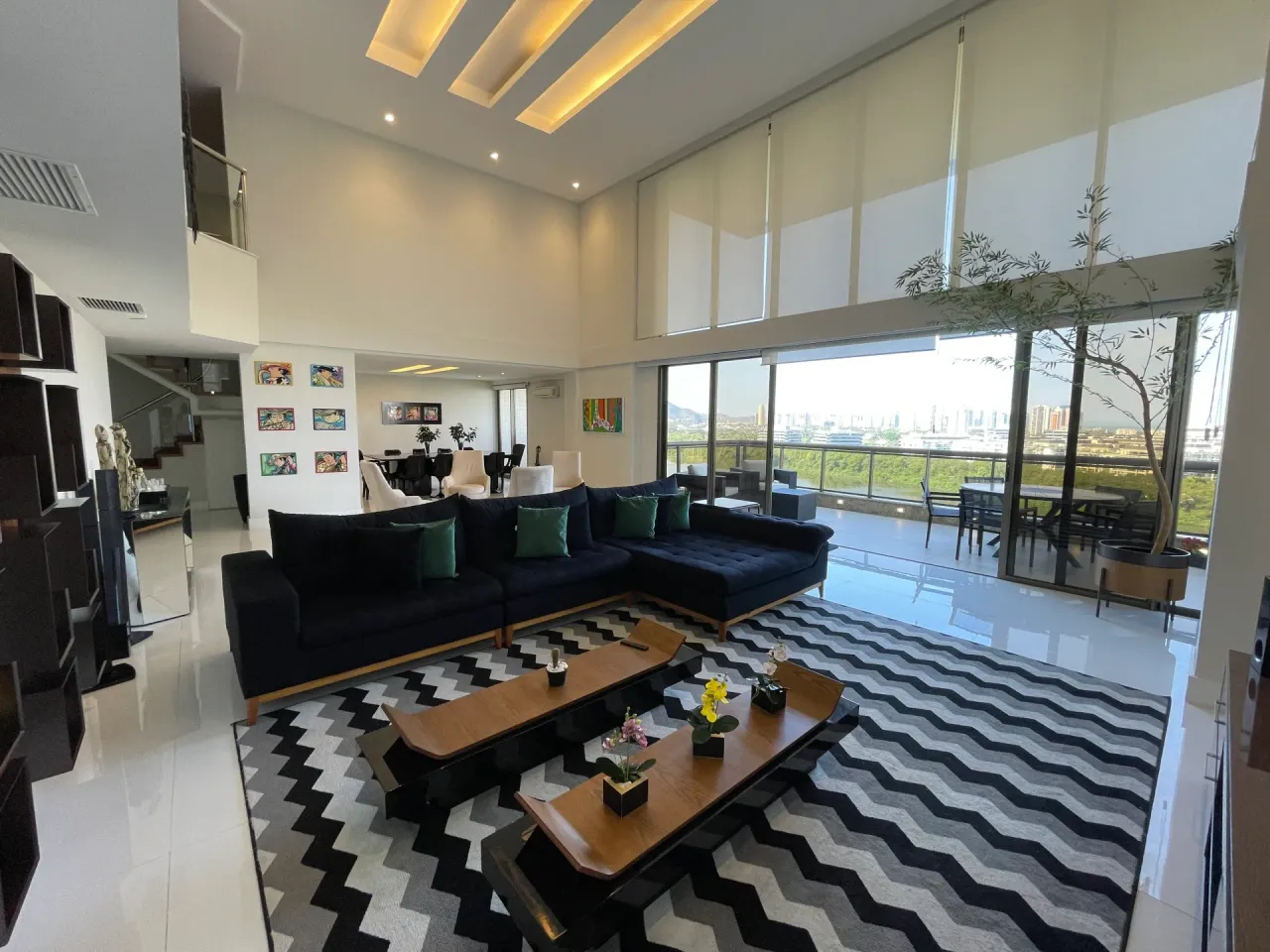 Apartamento de 4 dormitorios con balcón acristalado y 267 m² — photo 11