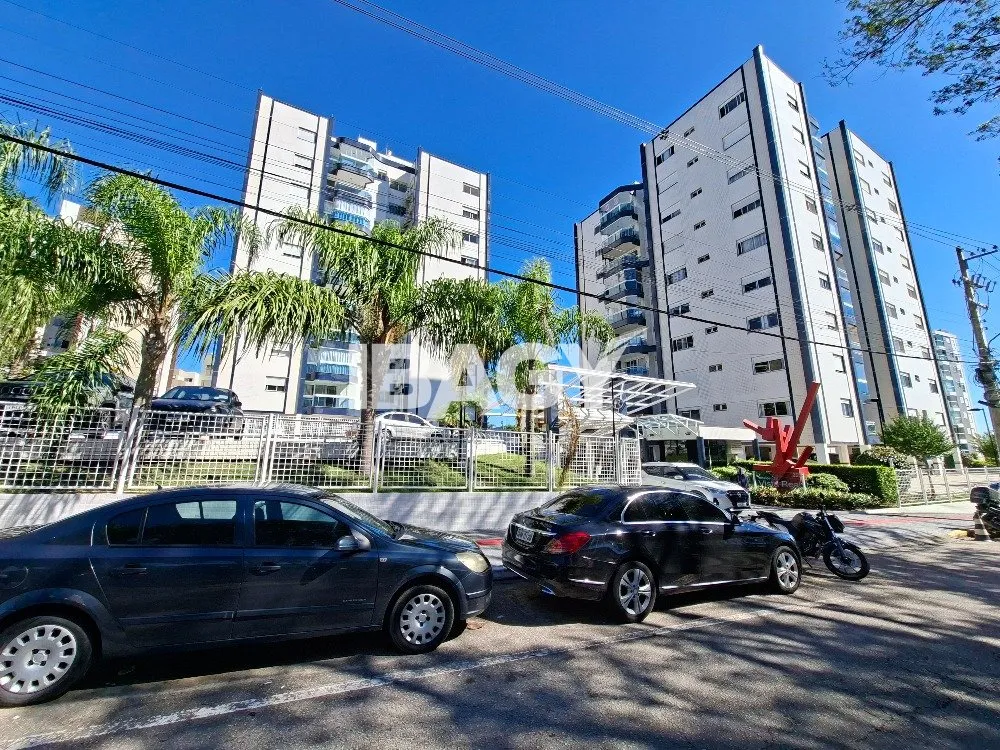 Затишна мебльована квартира з 3 спальнями та кухнею — photo 40