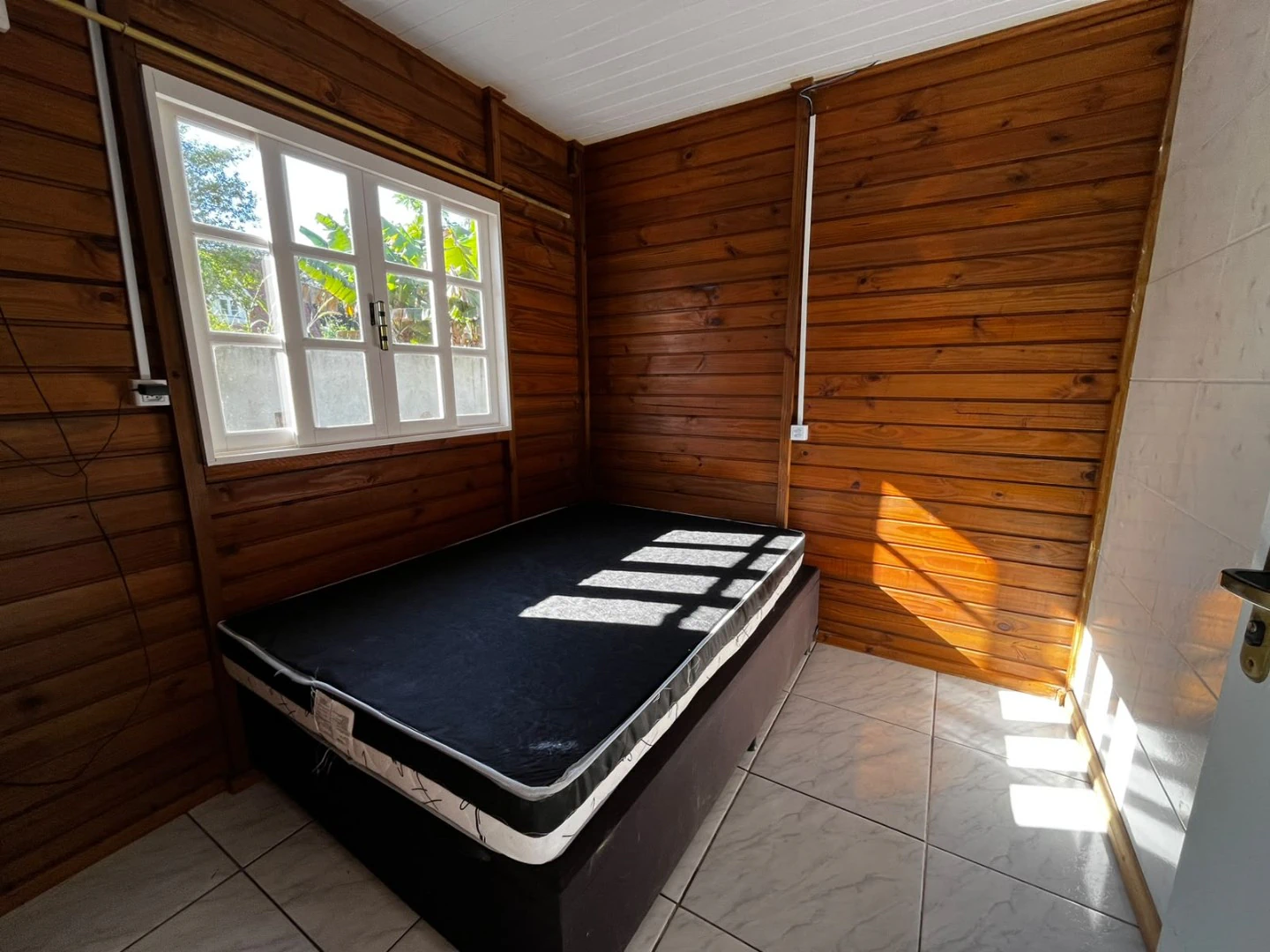 2-bedroom house with a garden — photo 5