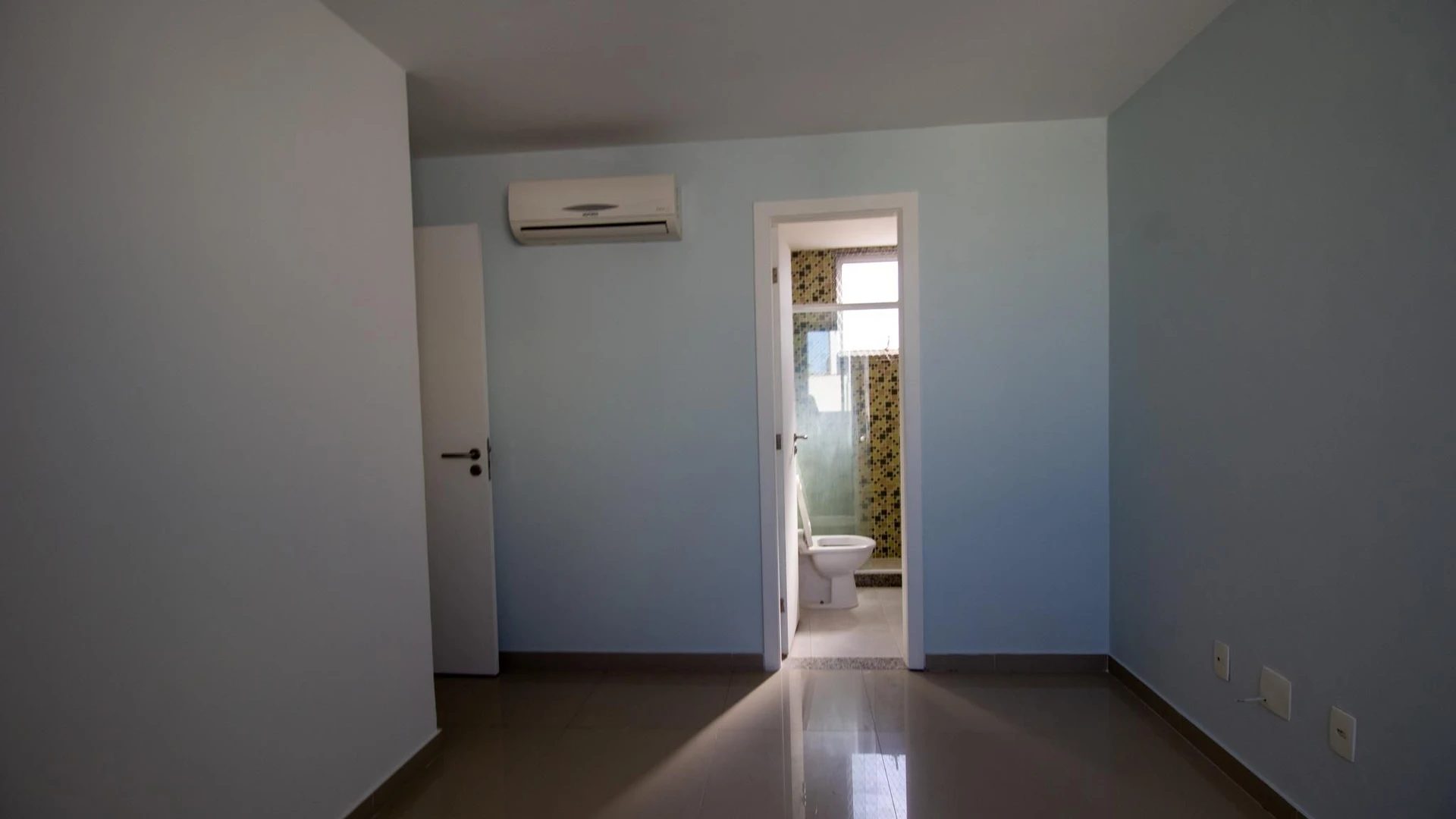 Apartamento com 3 suítes e 4 banheiros com varanda — photo 17