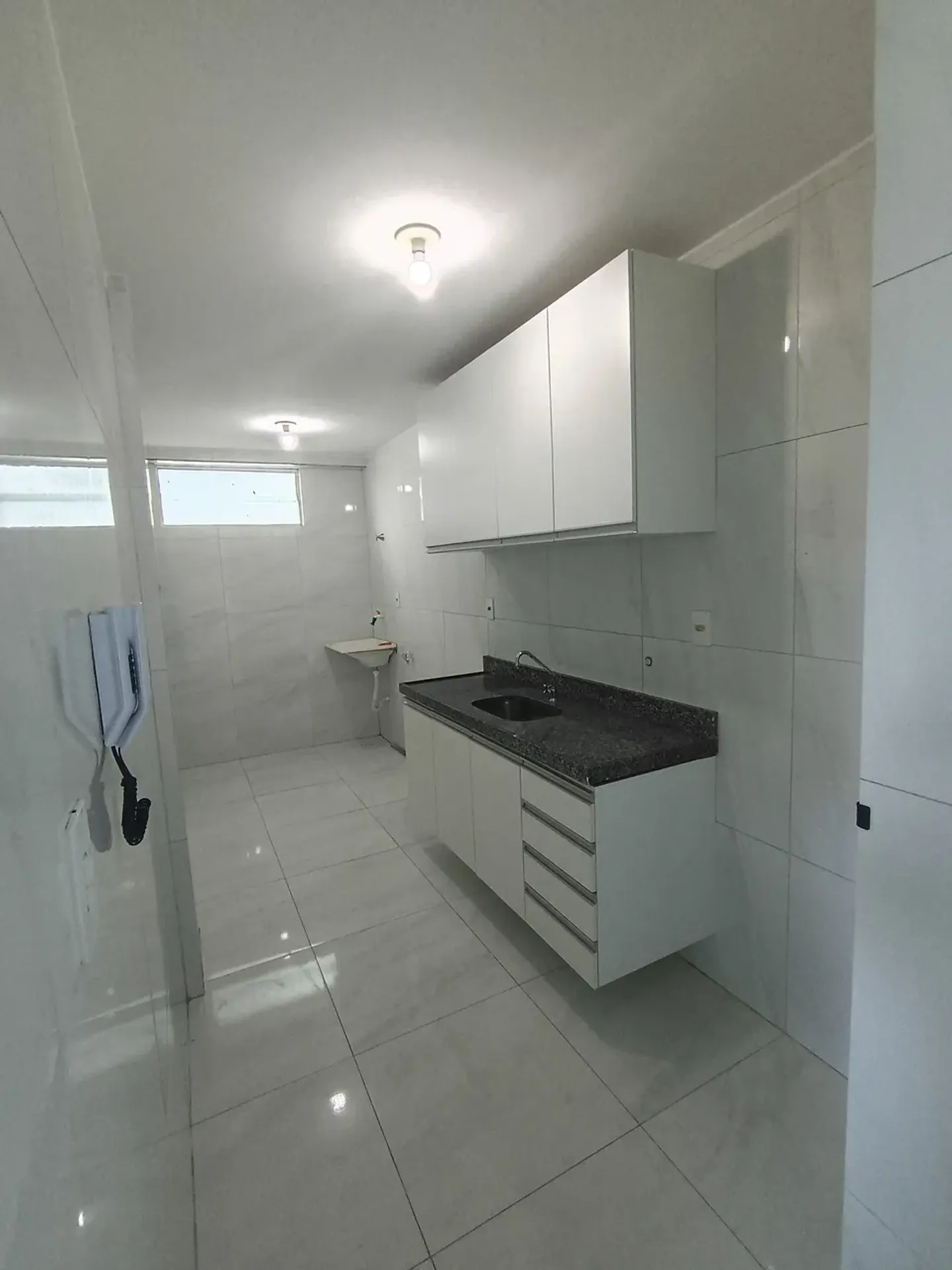 2-bedroom apartment with en-suite and 60 m² modern — photo 2