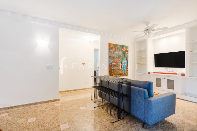 Apartamento de 2 quartos com varanda fechada — photo 13