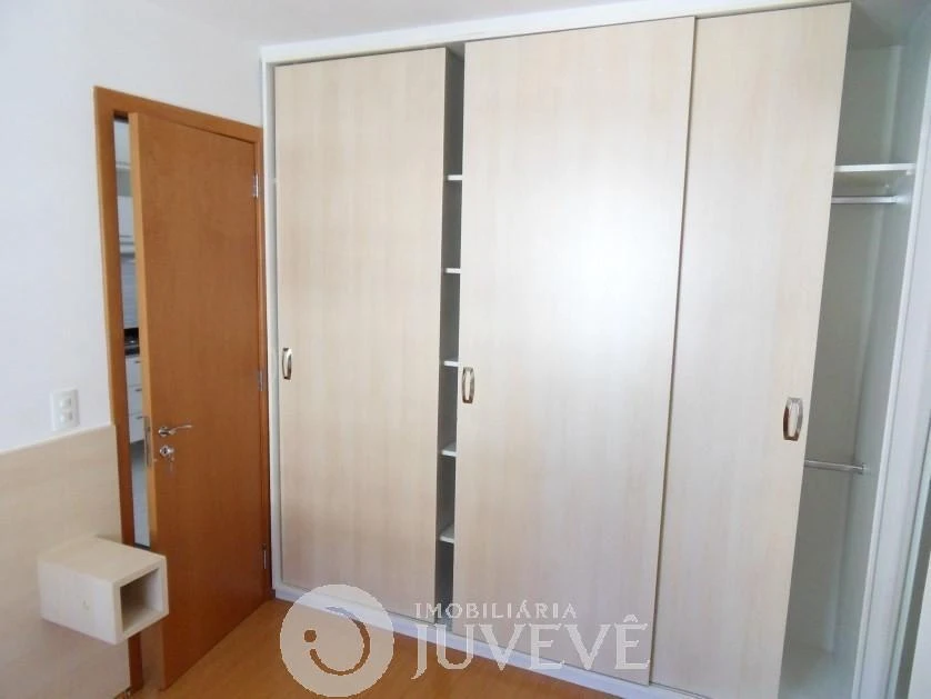 One-bedroom apartment in a building with a sauna — photo 30