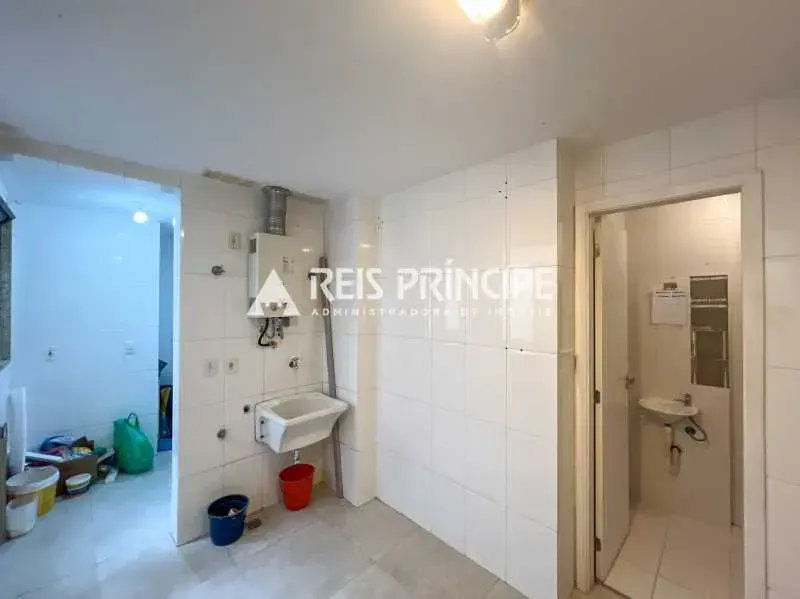 3-bedroom apartment with 3 bathrooms and 2 parking spots — photo 8