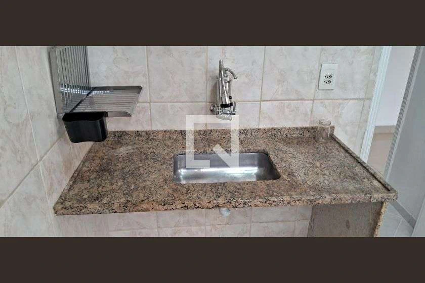 1-комнатная квартира с балконом и газовой плитой — photo 19