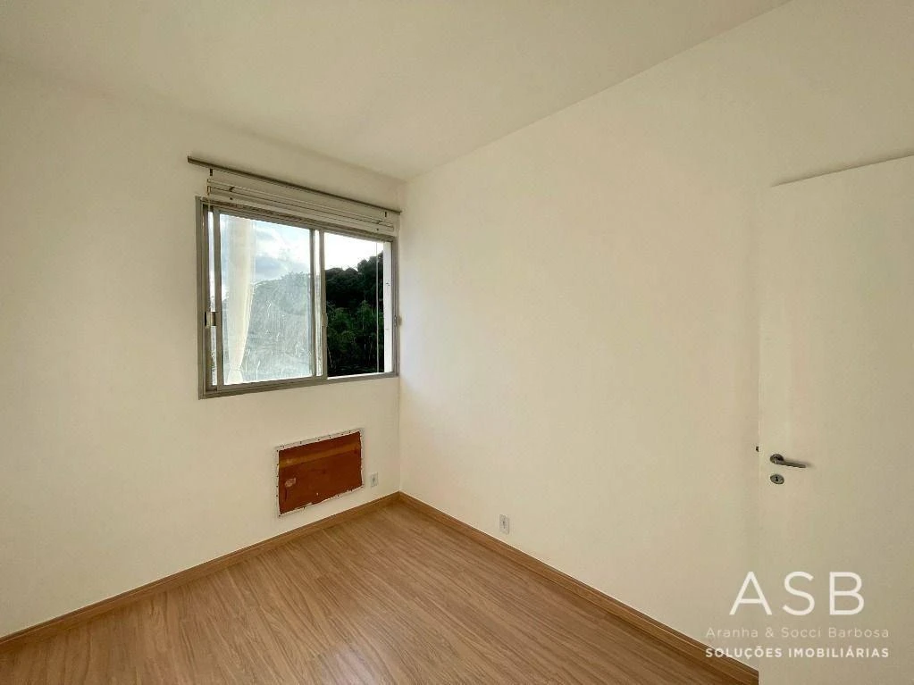Вид на воду та 3 спальні: квартира 92 м² — photo 14