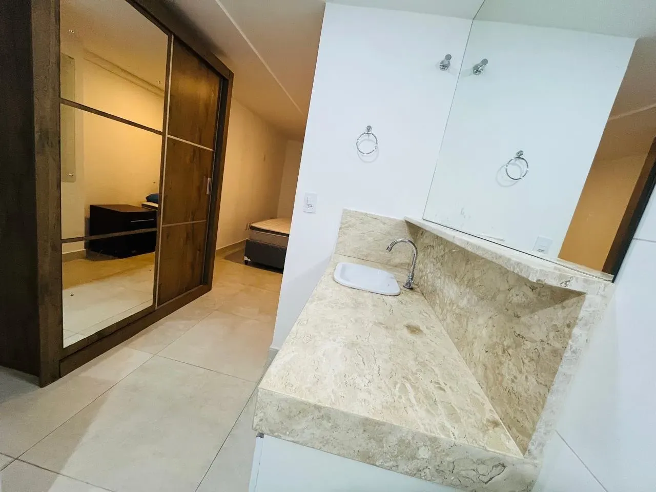 Furnished apartment with open-plan kitchen and 2 bedrooms — photo 10