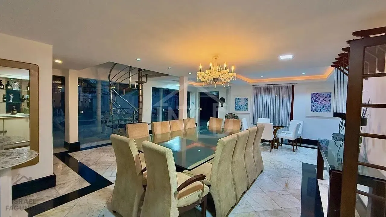 Casa mobiliada com 4 quartos e 5 banheiros, 806 m² — photo 4