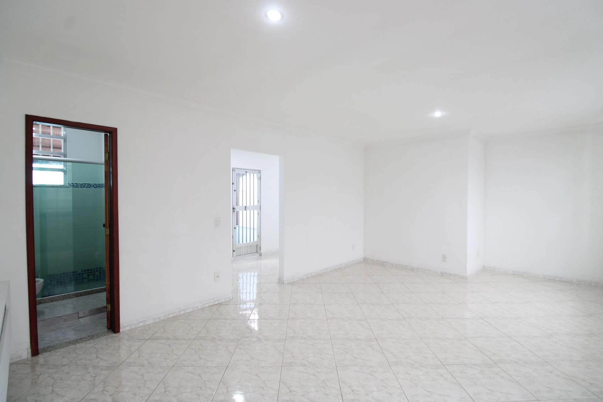 Studio for rent with 1 bedroom and private bathroom — photo 19
